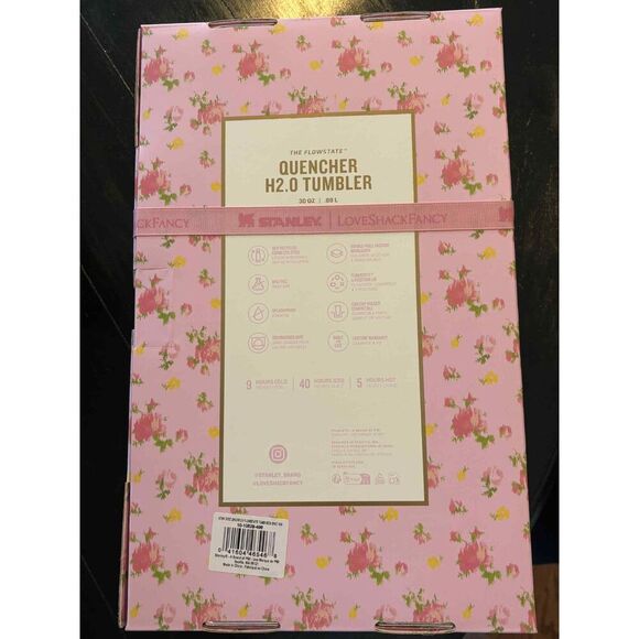 Stanley 1913 x LoveShackFancy Quencher H2.0 Flowstate™ Tumbler | 30 OZ - Picture 4 of 8